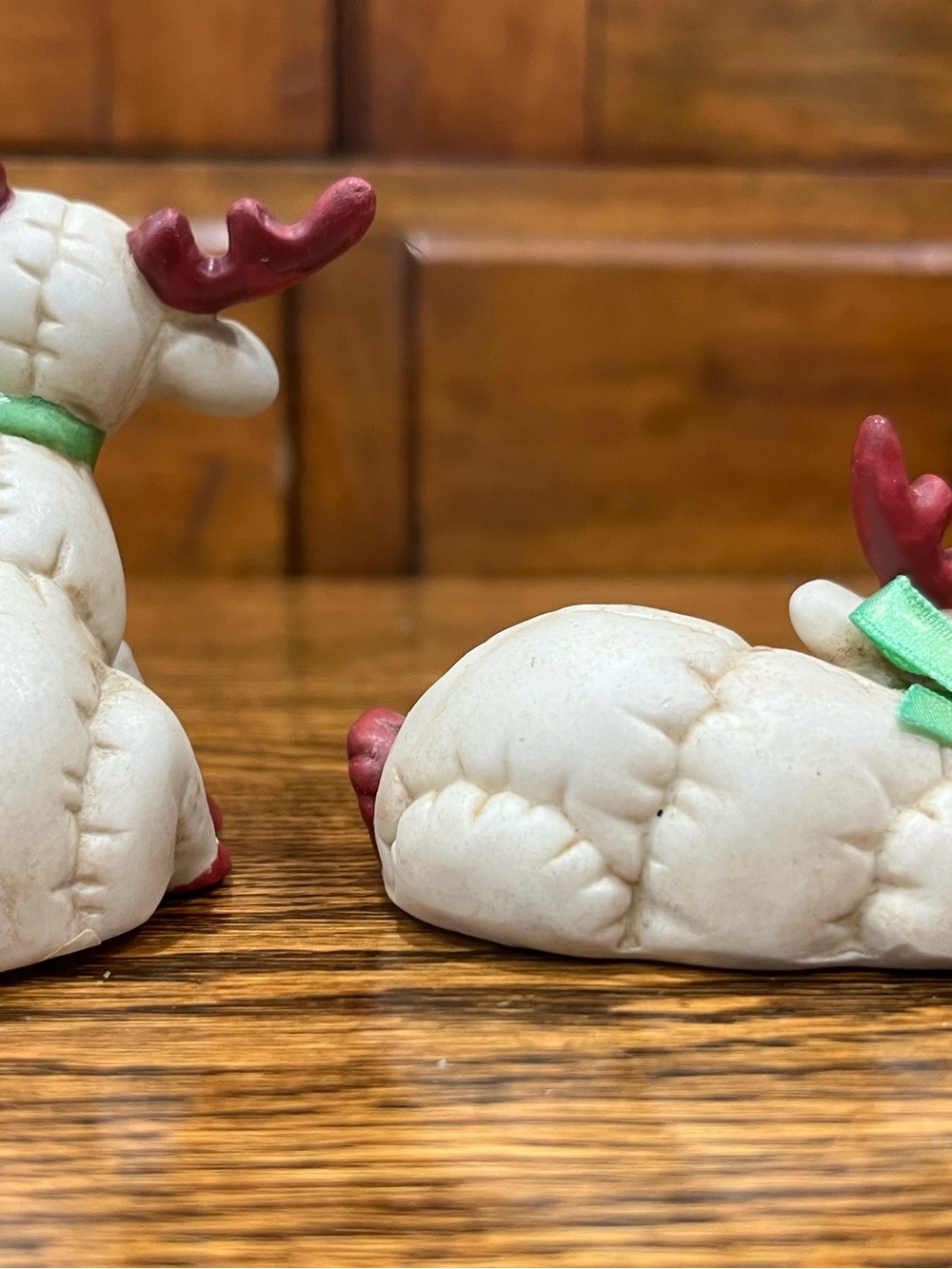 Vintage Miniature Ceramic Reindeer Deer Figurine Set of 2 Kitschy Whimsical - Picture 4 of 7